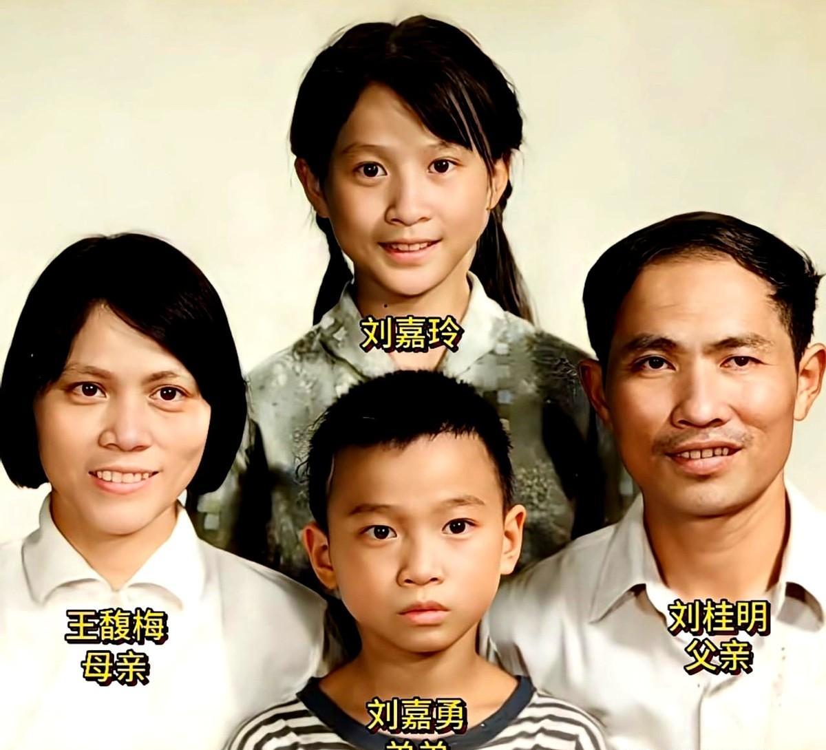 **第一次重写：**砸几十万医美，也复刻不了刘亦菲妈妈给她的那张脸。这不是技