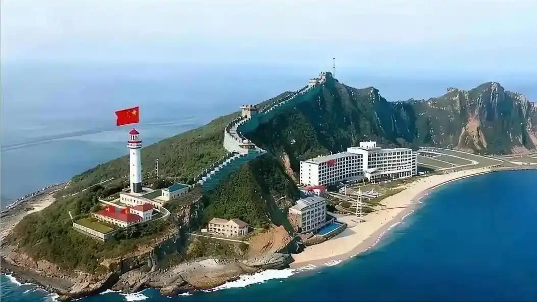 钓鱼岛上的灯塔，为什么中日闹得再凶我们也不拆？那座灯塔到现在还立在钓鱼岛上，高五