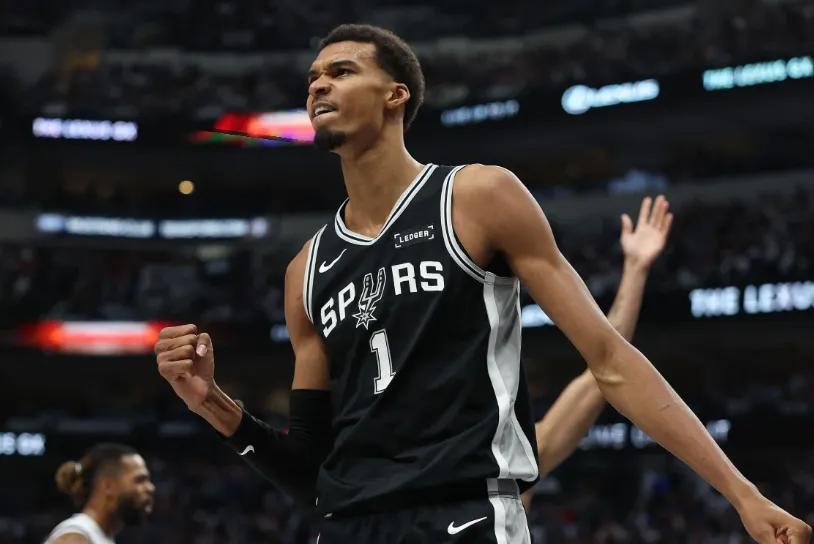 上场26分钟7个盖帽这是什么外星生物？恐怖如斯这要是上场40分钟的话盖