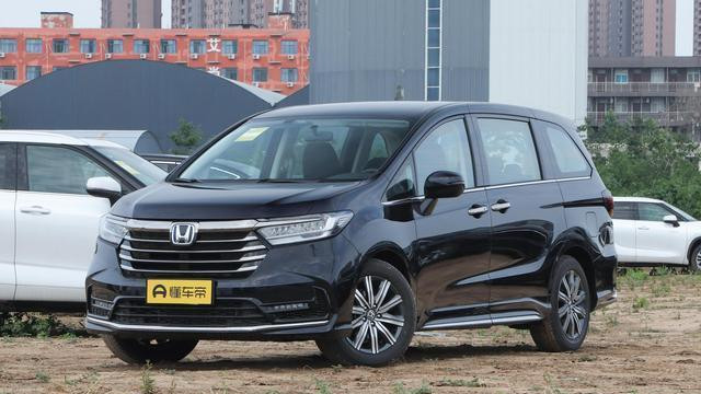 预算23万买家用MPV, 低配奥德赛与高配传祺E8, 怎么选?