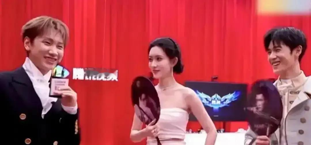 汪苏泷拒写OST，票却照送现场视频里，孟子义刚开口求歌，汪苏泷一句档期满了