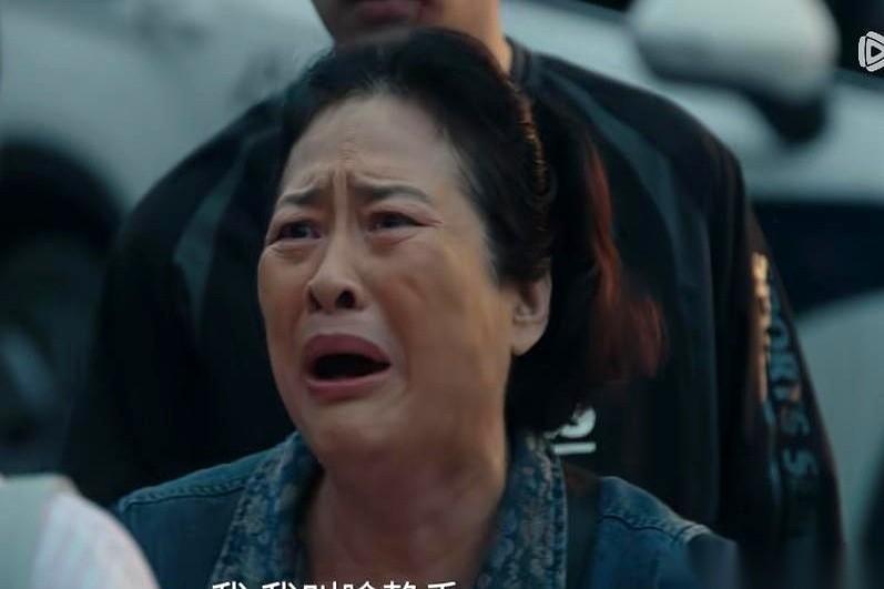 “我是你妈。”对方冷冷地回一句：“我不认识你。”就这一下，天塌了。你说这叫