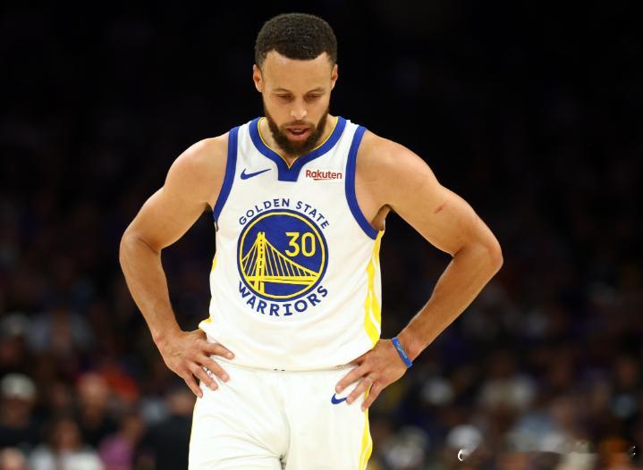 近日，前NBA球员香波特参加了《SHUMPSTREET》节目。谈到勇士时，香波