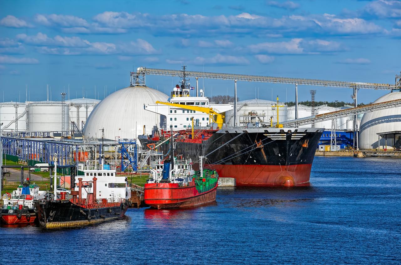 欧盟取消俄石油禁令提案，地缘博弈向现实低头3月24日，欧盟正式宣布取消原定