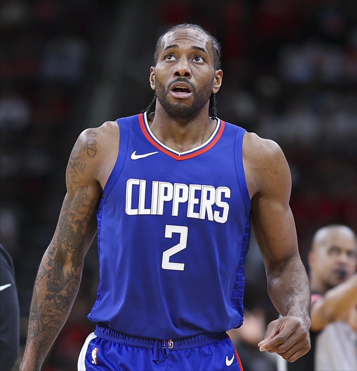 增多三分球！小卡三分球命中率：22-23赛季：2.0/4.8，命中率41.6