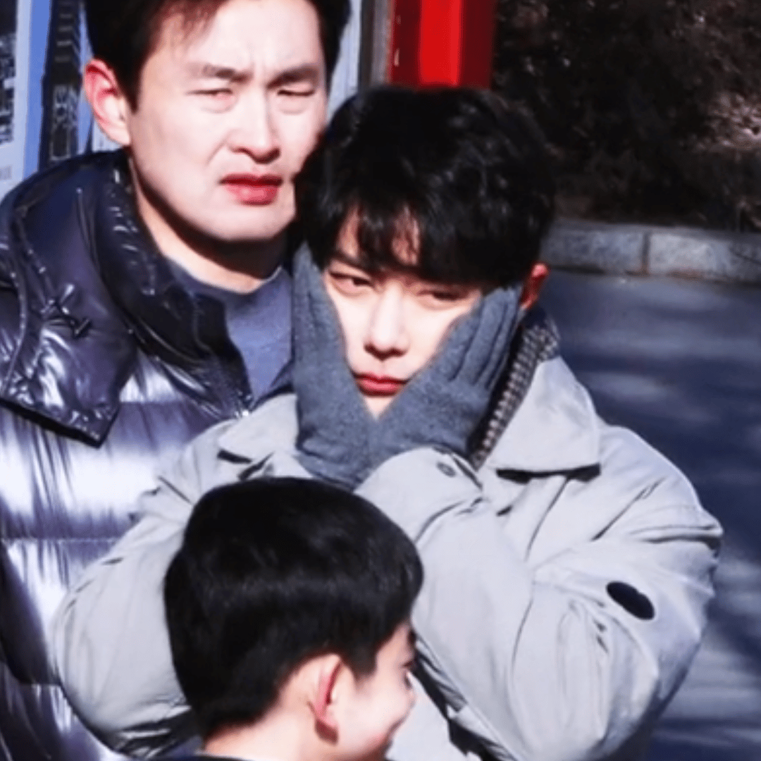 哈哈哈哈哈救命，我也一眼分清了看肖战王彦霖懂了卧蚕和眼袋的区别