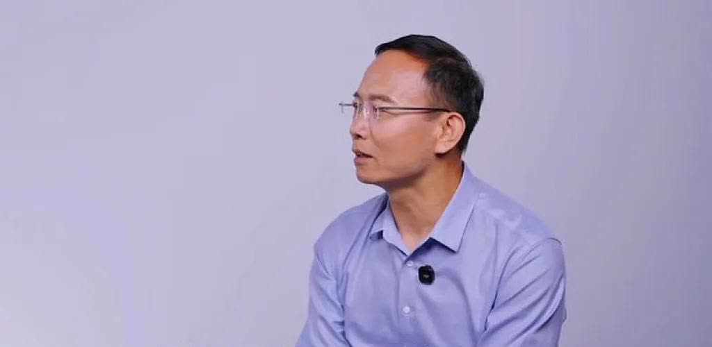 荣耀这次真的是语不惊人死不休，我觉得这种技术讨论是好事，至少让大家关注到了折叠屏