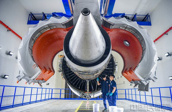 海口吉耐斯首台发动机试车圆满成功
