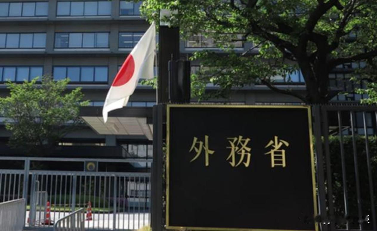 日本人不睡觉吗，看来是真急了！1月9日凌晨4点40分，多数人还在睡梦中，日本