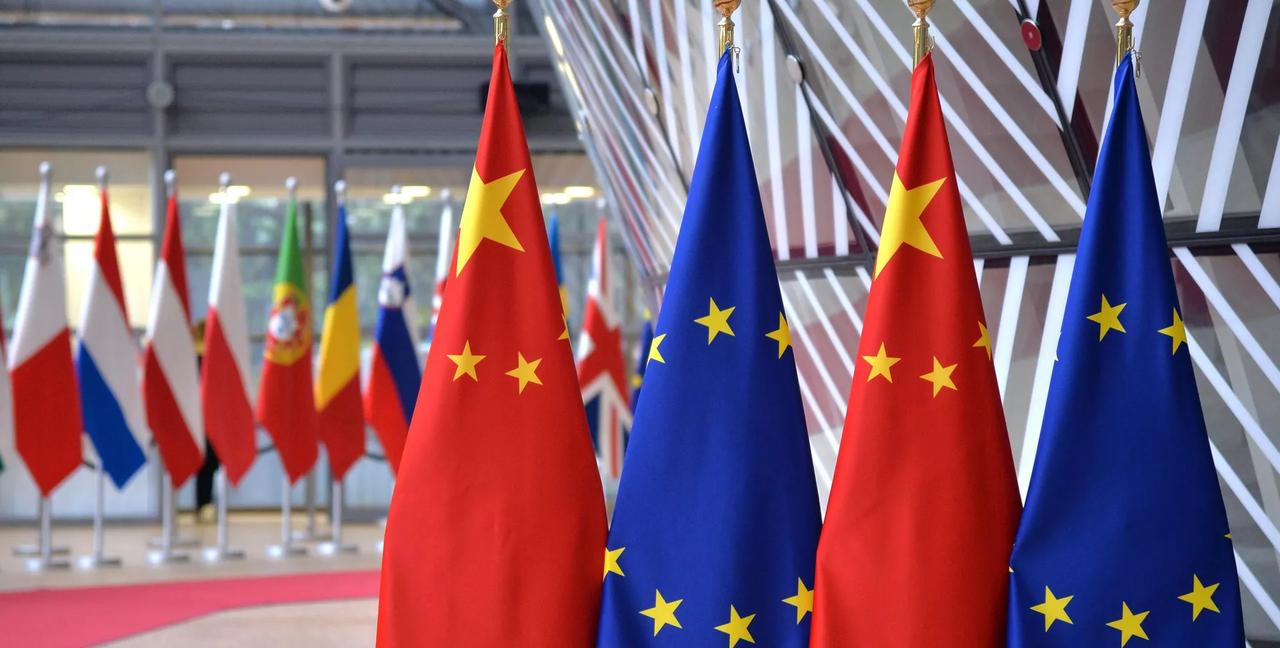 欧洲表态。外媒报道，欧盟发言人7月2日发表声明称：“我们对该法（《中华人民共和国