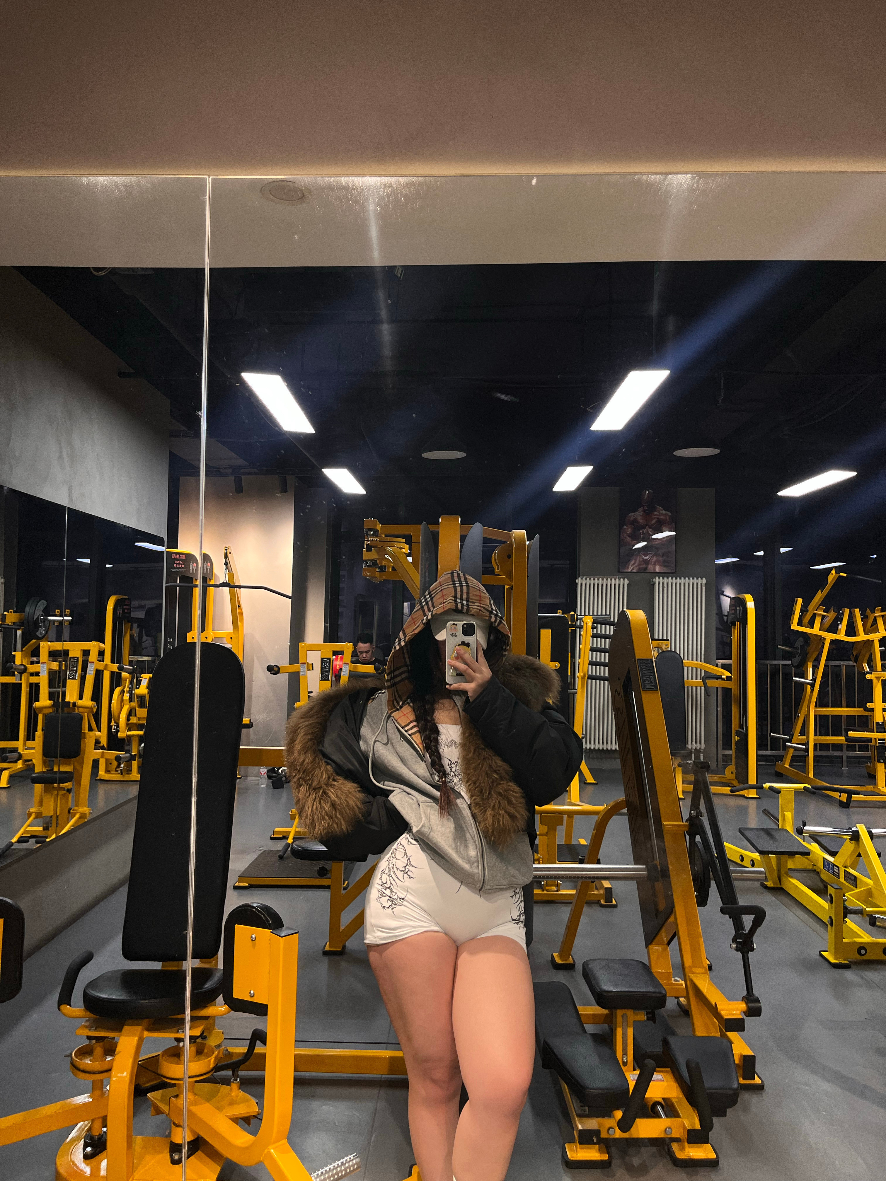 练得不好衣服来凑