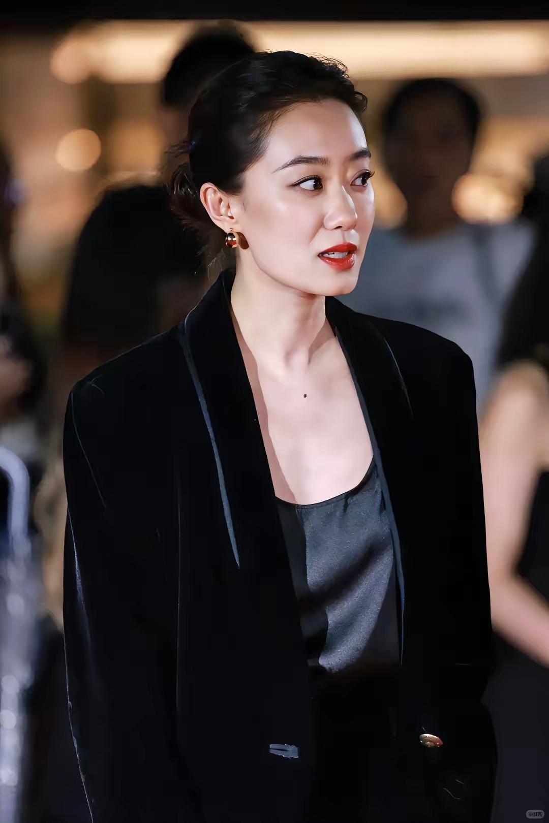 张小斐，该做的一样没做，39岁了，没有结婚，没有生孩子，妈妈也没当，对象也没