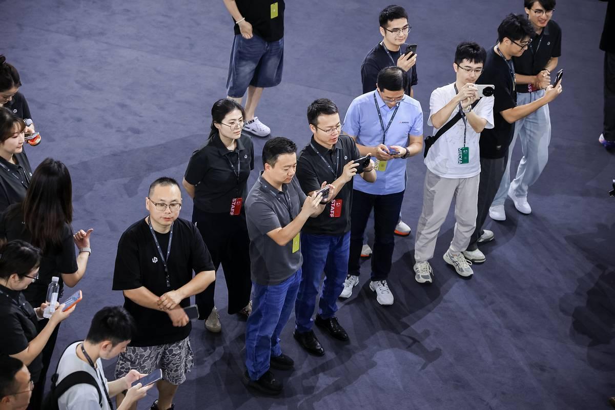 智驾界的"学霸"和"死记硬背"终于分清了最近刷到零跑技术日的消息，发现一个词特