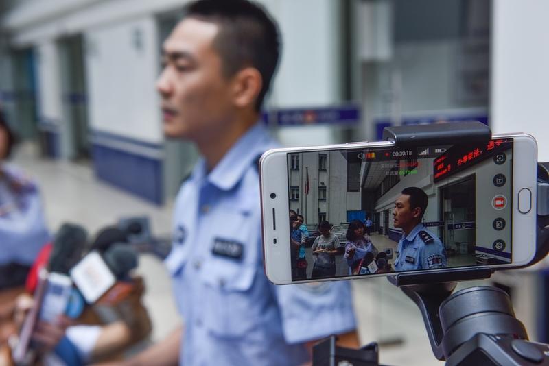 以为把钱转到亲人账户，就能躲开欠债？现实狠狠给这类人上了一课。成都周某欠下31
