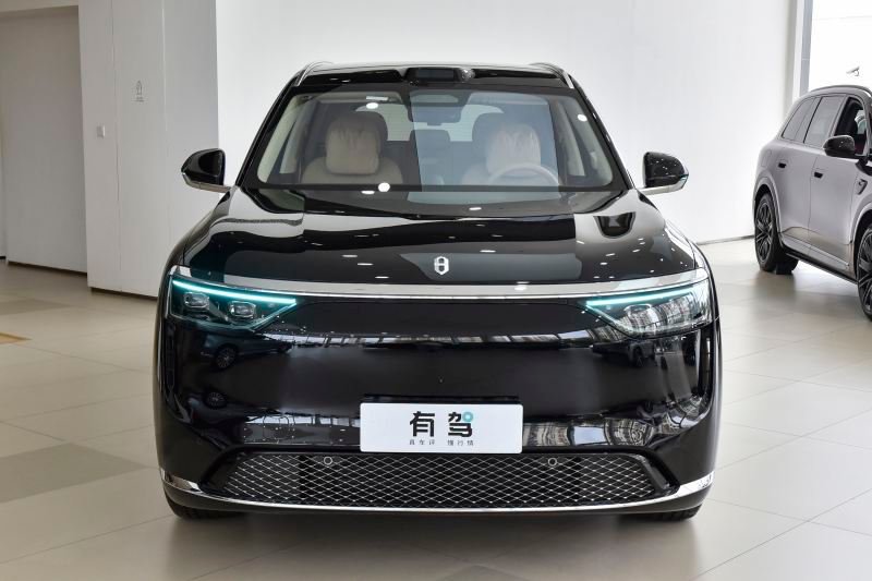 #赛力斯鸿蒙智行#问界M8，赛力斯独立宣发的首款改款车型问界新款M8即将登场，这也是合作模式调整之后