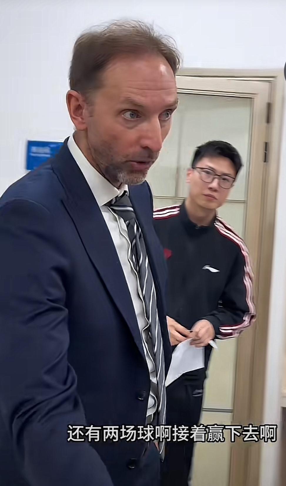 10位外教齐聚CBA！谁真靠谱，谁还需要证明自己？新赛季CBA外教扎