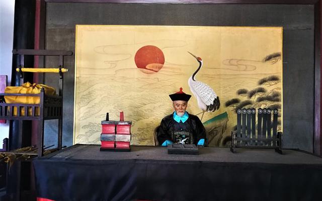 于成龙把江宁将军赫里给斩了，这事放在现实中是很难想象的。两江总督即便再强，也不是