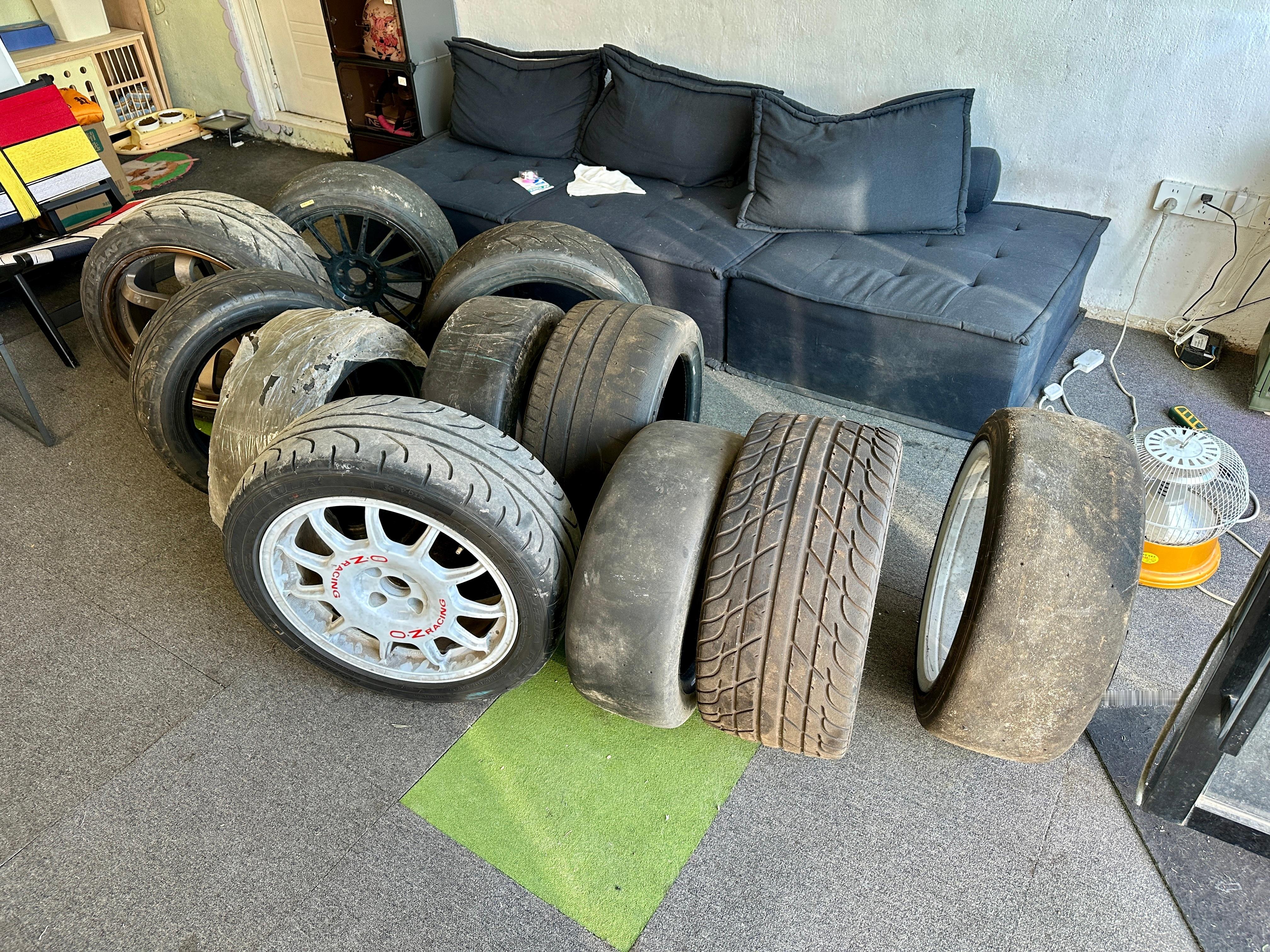 应网友要求，拍轮毂轮胎。