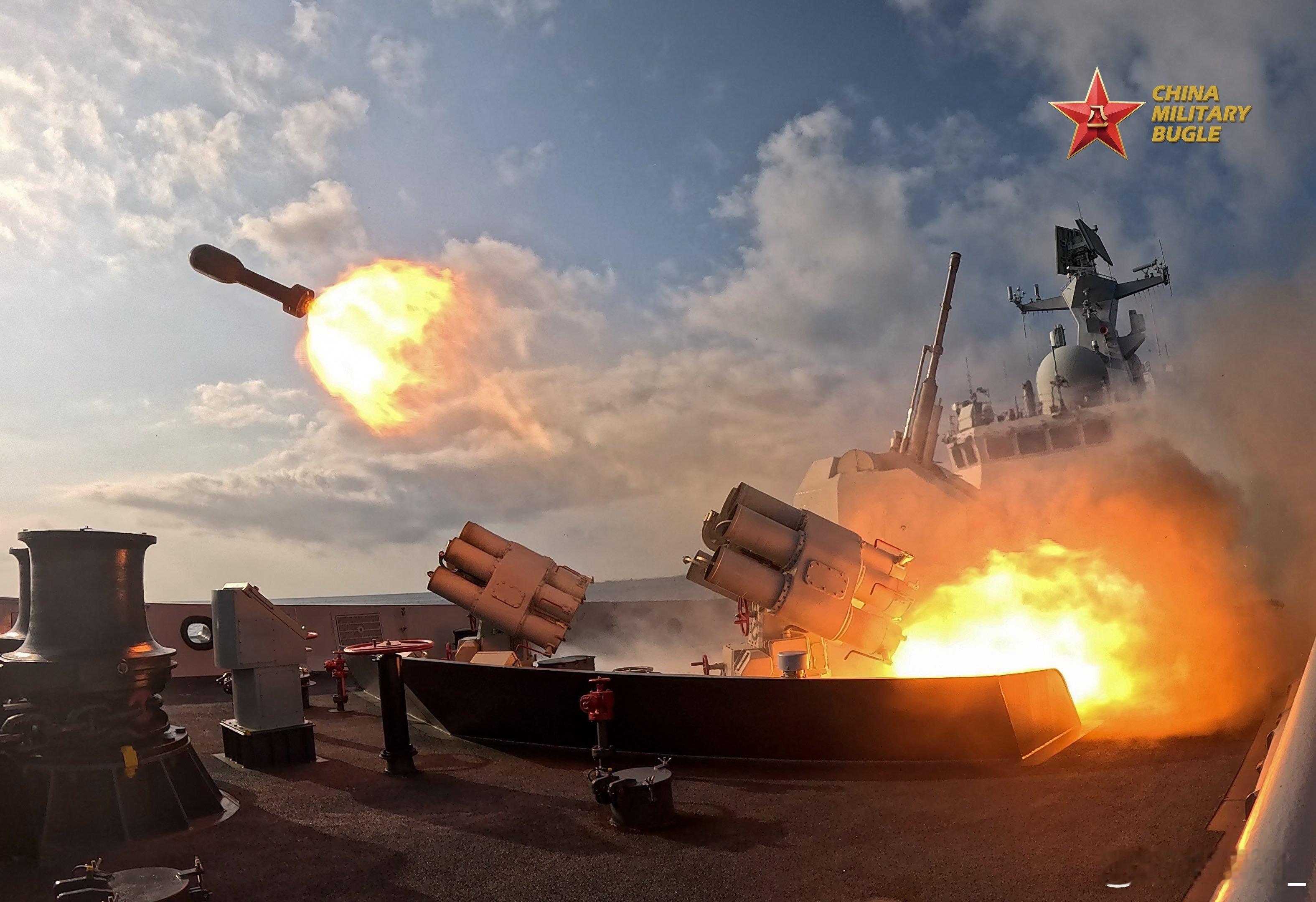 054A改进型实射火箭深弹：054A改进型+因为换装100炮，已取消火箭深弹。0