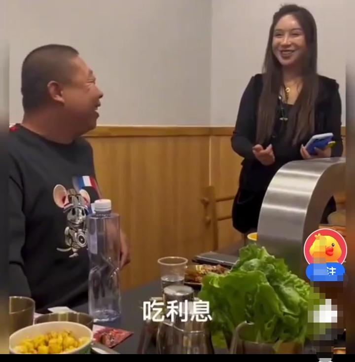 这样的男人绝对能让女生安全感！男人今年45岁，存款100万，没有负债，没有房子，