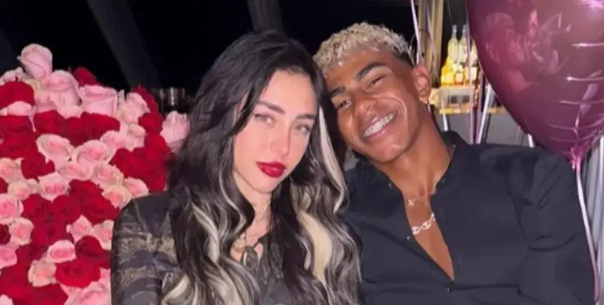 亚马尔,巴萨新星在国家德比12输给皇马的当口,豪掷千万欧元购宅引发波澜,他的“挥