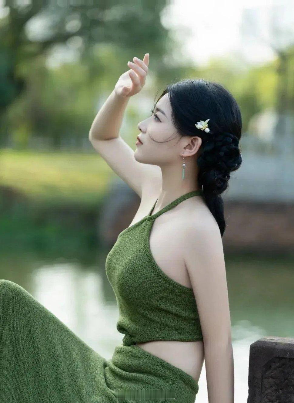 英伟达Q1净利润583亿美元英伟达Q1净利润高达583亿美元亮眼业绩彻底引爆全球