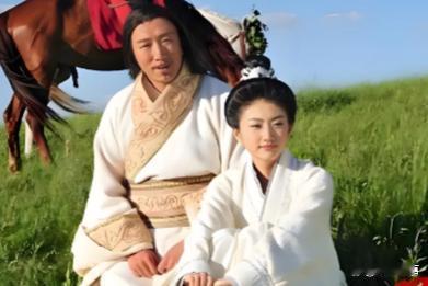 2011年孙红雷拿到了剧本，一看女主是景甜，配角是金喜善和吴镇宇，直接就拒绝了，导演说，给孙红雷片酬