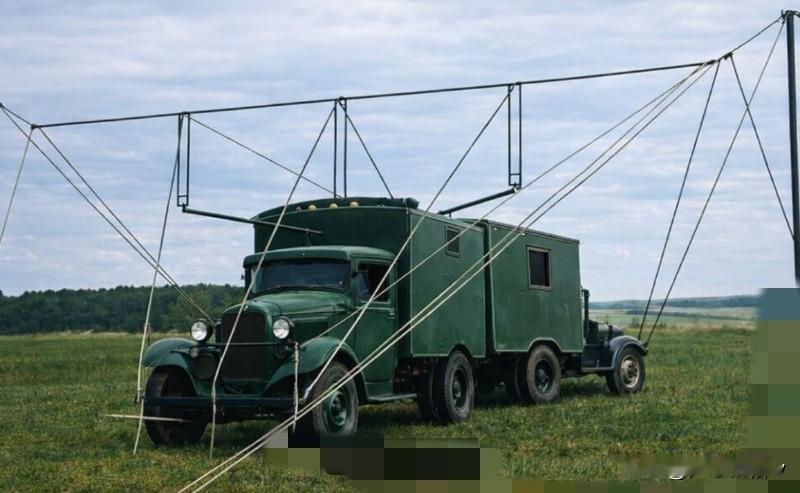 和苏联的雷达研制工作开始于上世纪三十年代初期，1934年取得突破并且进行了首次雷