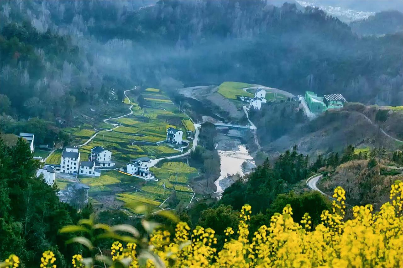 我有个朋友，曾担任一所四星级高中的校长。我非常赞同他的一个观点，他跟我说，只要让