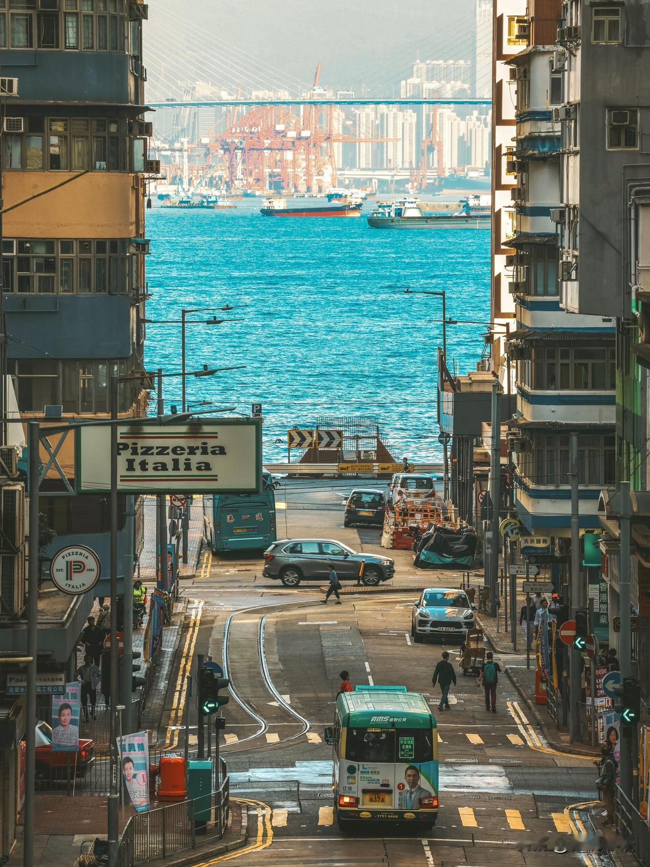 香港港岛这条Citywalk路线直接封神！亲测暴走三万步都不觉得累，一路全是港味