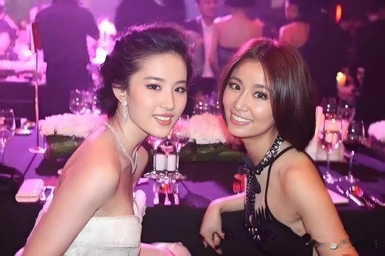 这张照片证明不了刘亦菲比林心如漂亮，只证明林心如比刘亦菲年长。网络上总有人拿十