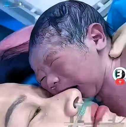 没人能说清！江苏一家产房里，刚出生的宝宝哭到嘴唇发紫，三个护士轮流抱都没用，刚完