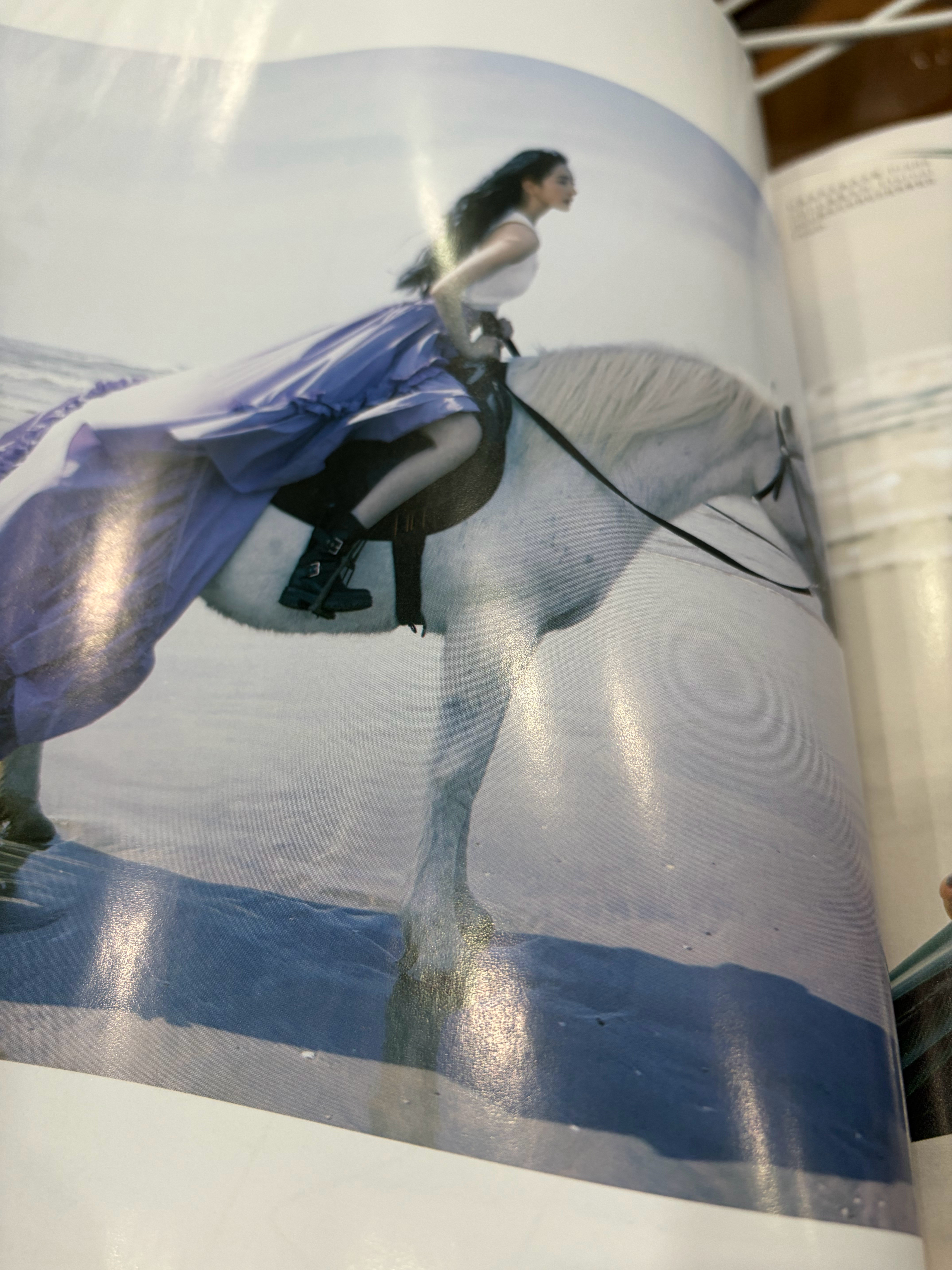 收到vogue开年刊杂志了