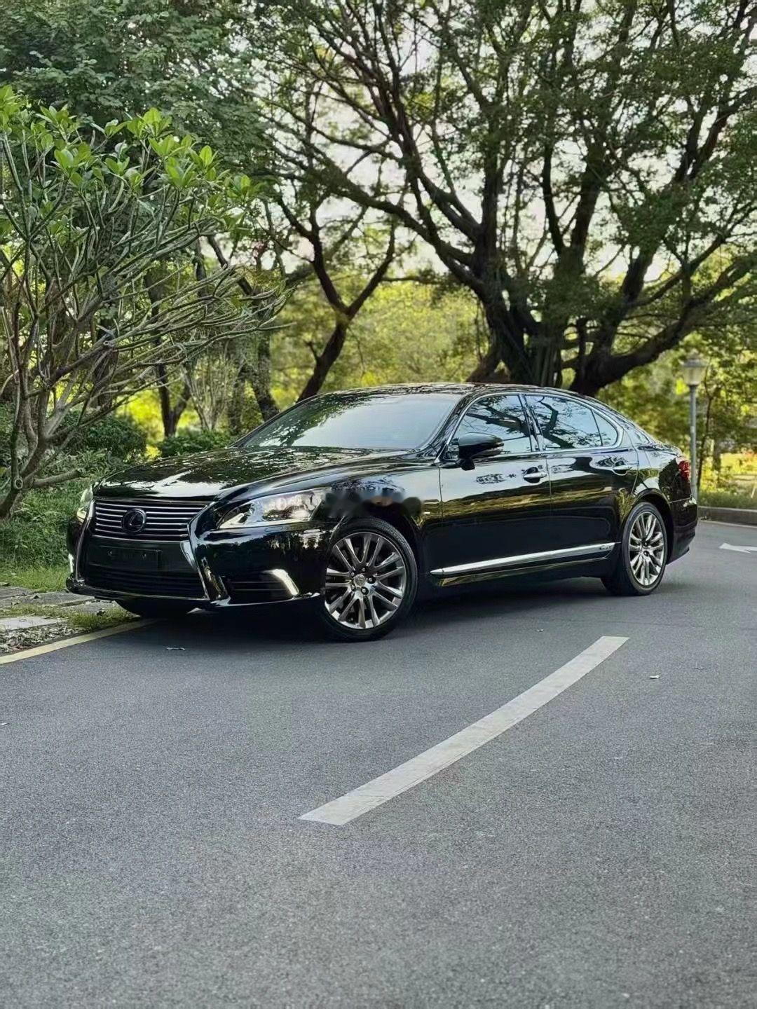 最后一批V8凌志LS雷克萨斯​​​