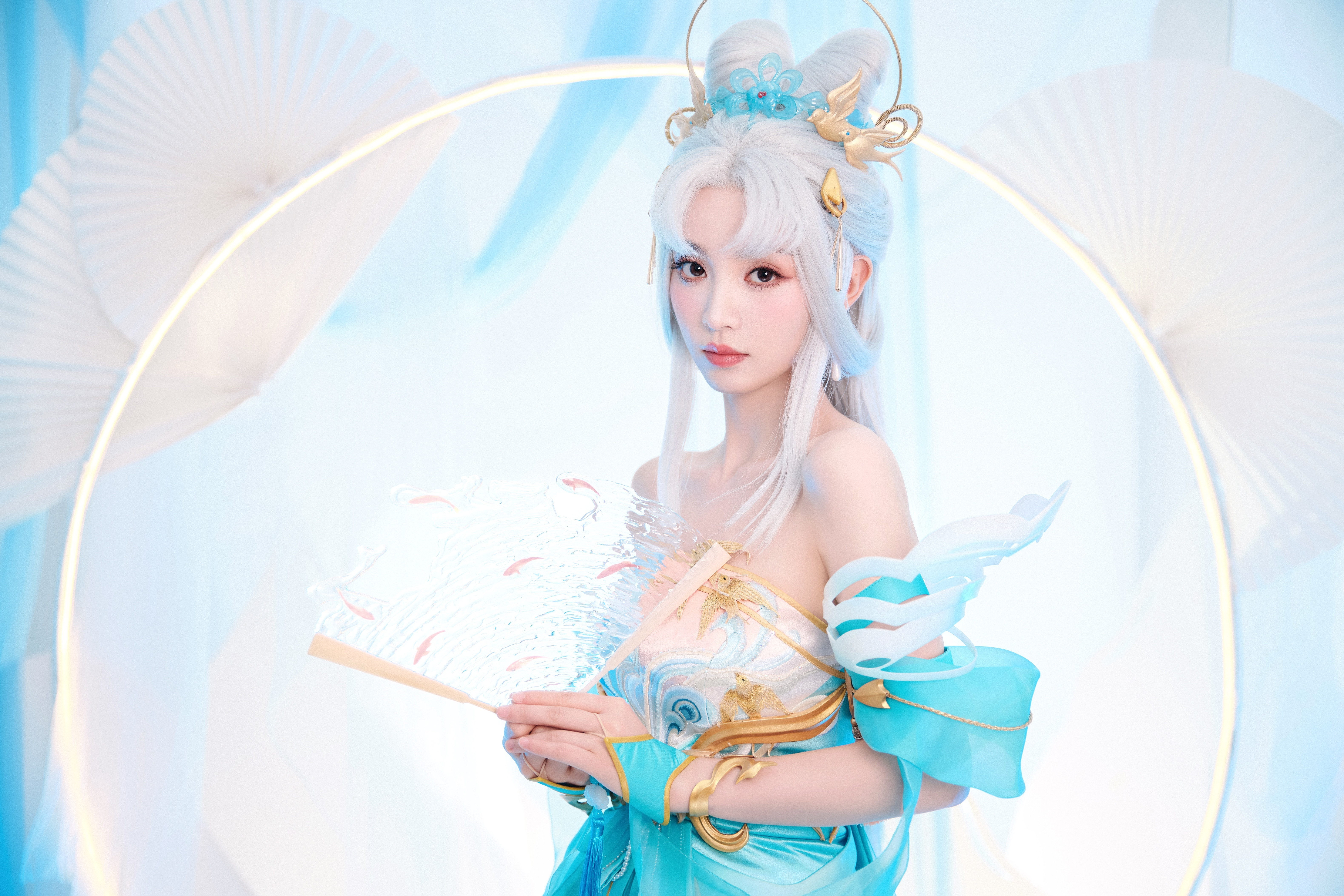 田曦薇牛仔裙look田曦薇​​​