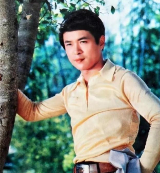 1982年，刘晓庆到南京演出，遇见了正在拍戏的迟志强，晚上几杯酒下肚后，刘晓庆让