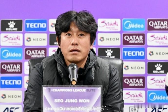 成都蓉城目前官方一直静悄悄地，尽管外界关于主帅徐正源和队长周定洋的传言满天飞！但