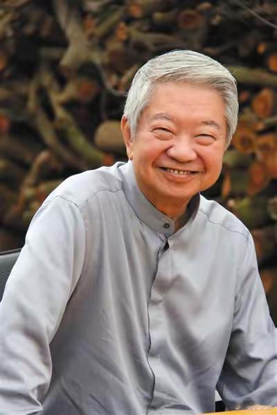83岁的蔡澜走了不是因为无儿无女也不是因为妻子先他离去，而是因为漫长的孤独。虽然
