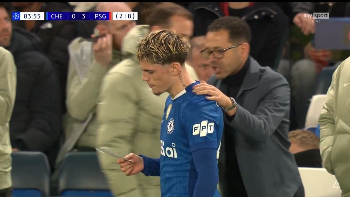 加纳乔谈离开曼联的原因：我记得在曼联的最后六个月，我的发挥已经不像以前那样了。我