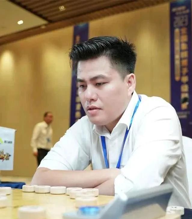 象棋协会终身禁赛了全部顶尖高手是短视无理之举，以后象棋世界赛若被国外棋手如赖理兄