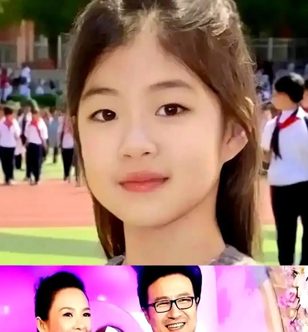 10岁醒醒换脸式长大章子怡女儿近照一出，全网都在问：这还是那个圆脸塌鼻梁的