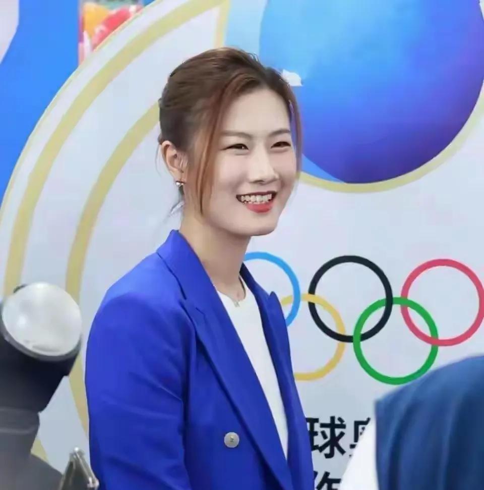 女乒赢了重大利好！孙颖莎可能换教练！孙颖莎主管教练是邱贻可和李隼，特别是李隼，