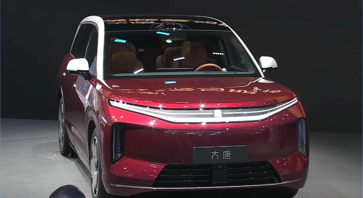 比亚迪大唐预售终于开始了，总经理路天表示，这台车要给大尺寸SUV立规矩，有三条，