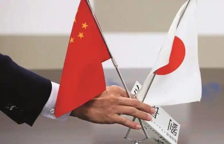 日本人没料到！欧洲六代机项目彻底翻车，脱离中国硬刚的代价太沉重了。法国、德国、西
