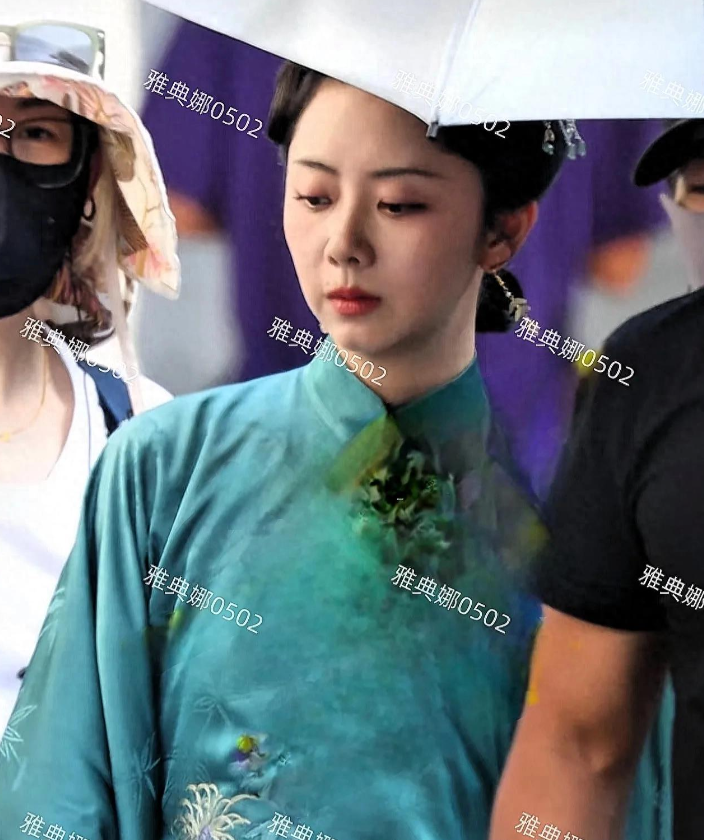 终于相信谭松韵35岁了，兰香如故当家主母造型温婉端庄稳重大气!