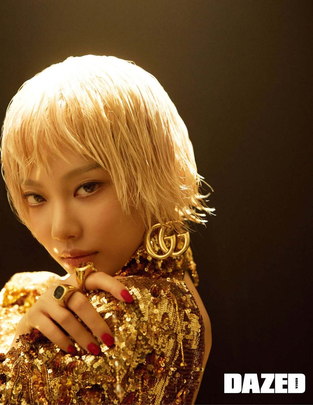 宁艺卓×DazedKorea三月刊内页新图📸