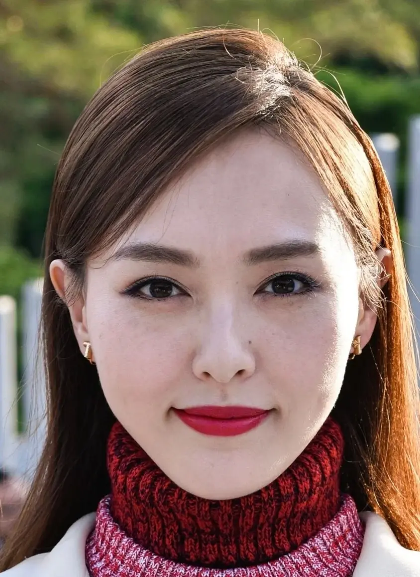 不愧是唐嫣，素颜也能吊打普通人