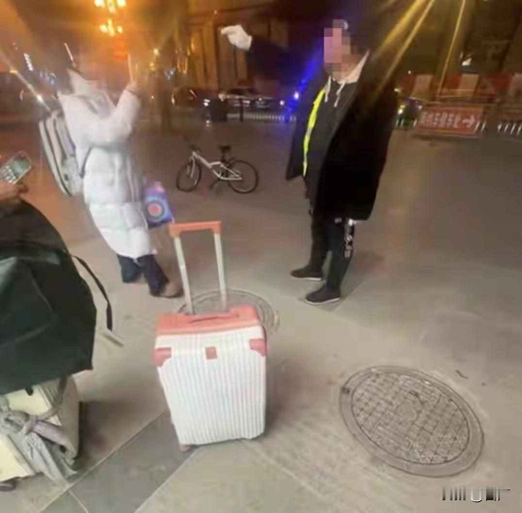 现在长春流行抽啥烟准备去长春玩几天备几盒烟给老铁们这是玩笑话，但长春站那