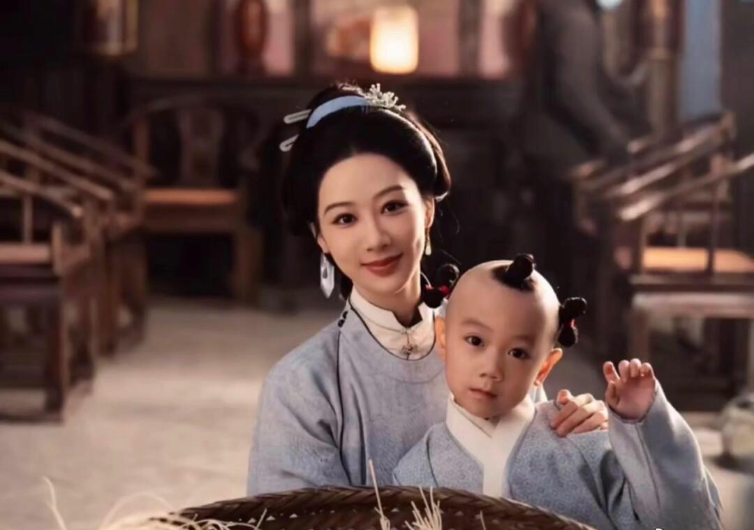 杨紫真的是很会挑剧呀，这次她主演的古装剧《家业》很出圈的一点大家都听说了吗？