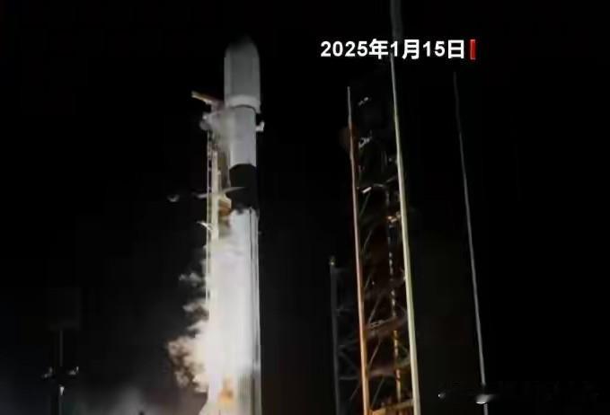 美国往月球上“扔垃圾”啦！8月5日一枚废弃的“猎鹰9”号火箭残骸撞击月球。美国